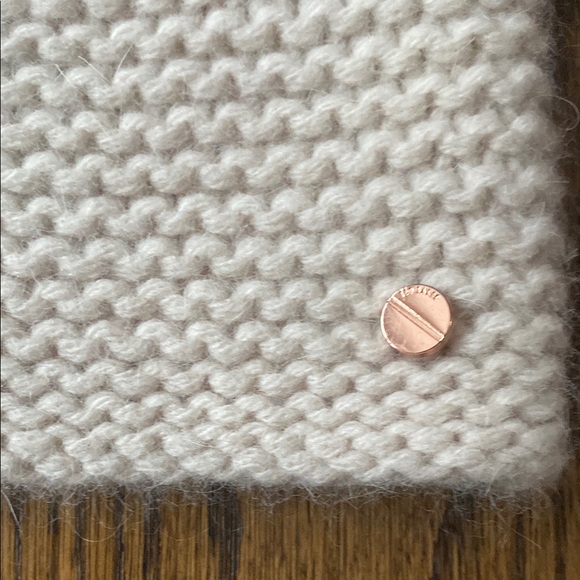 TED BAKER Cozy Beige Knit Scarf/ snood . - Picture 3 of 6